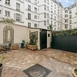 Gaston De St-paul - Alma Marceau 2bdr By B'your *